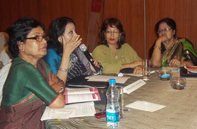 Exchanging views on presentation of Cervical cancer, Kolkata. India