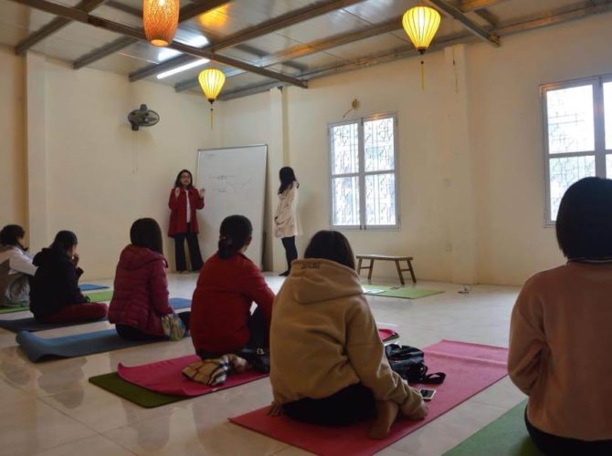 talking with the women of Vietnam on health issues